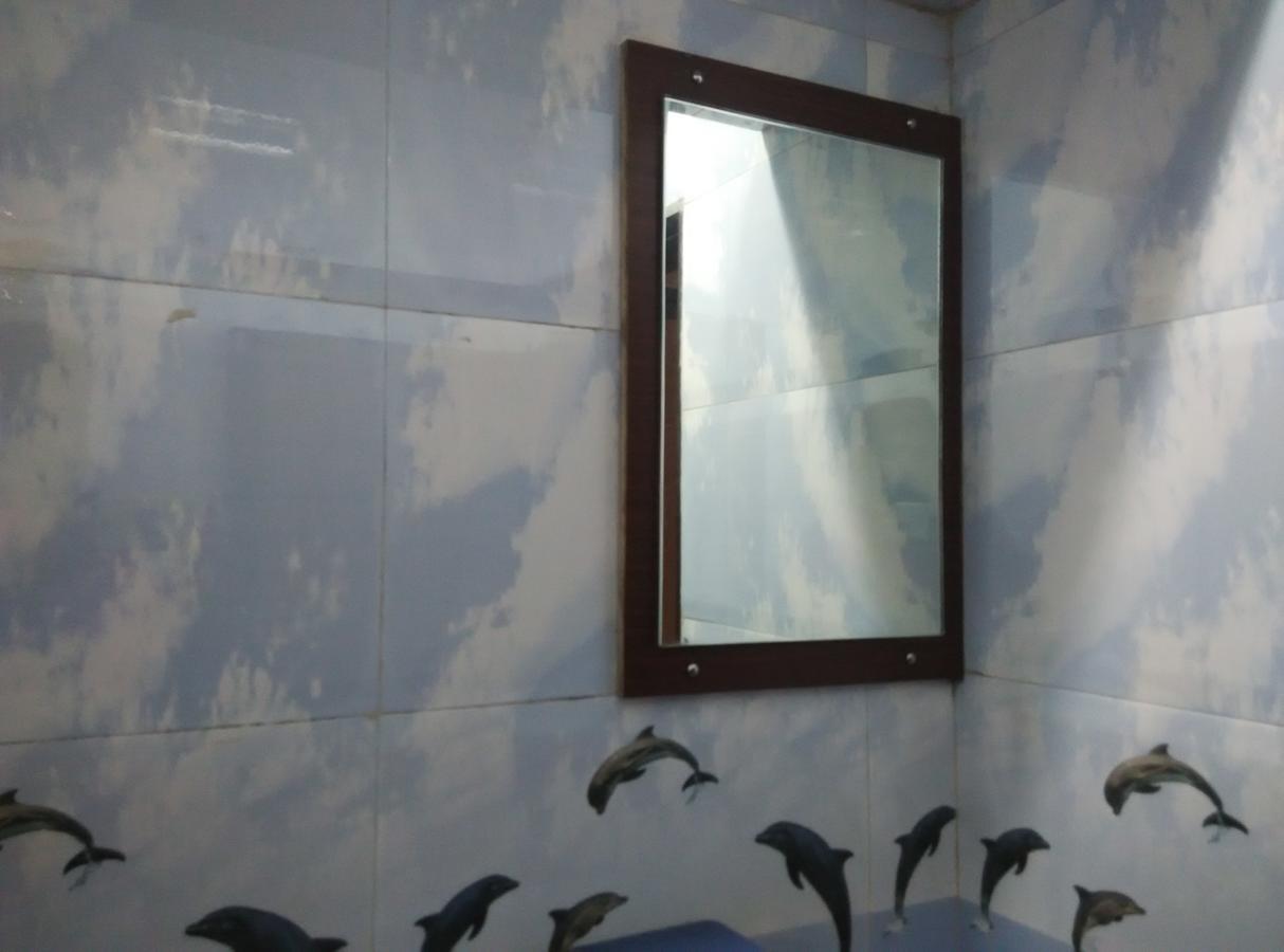 Hotel Silver Castle Mumbai Bagian luar foto